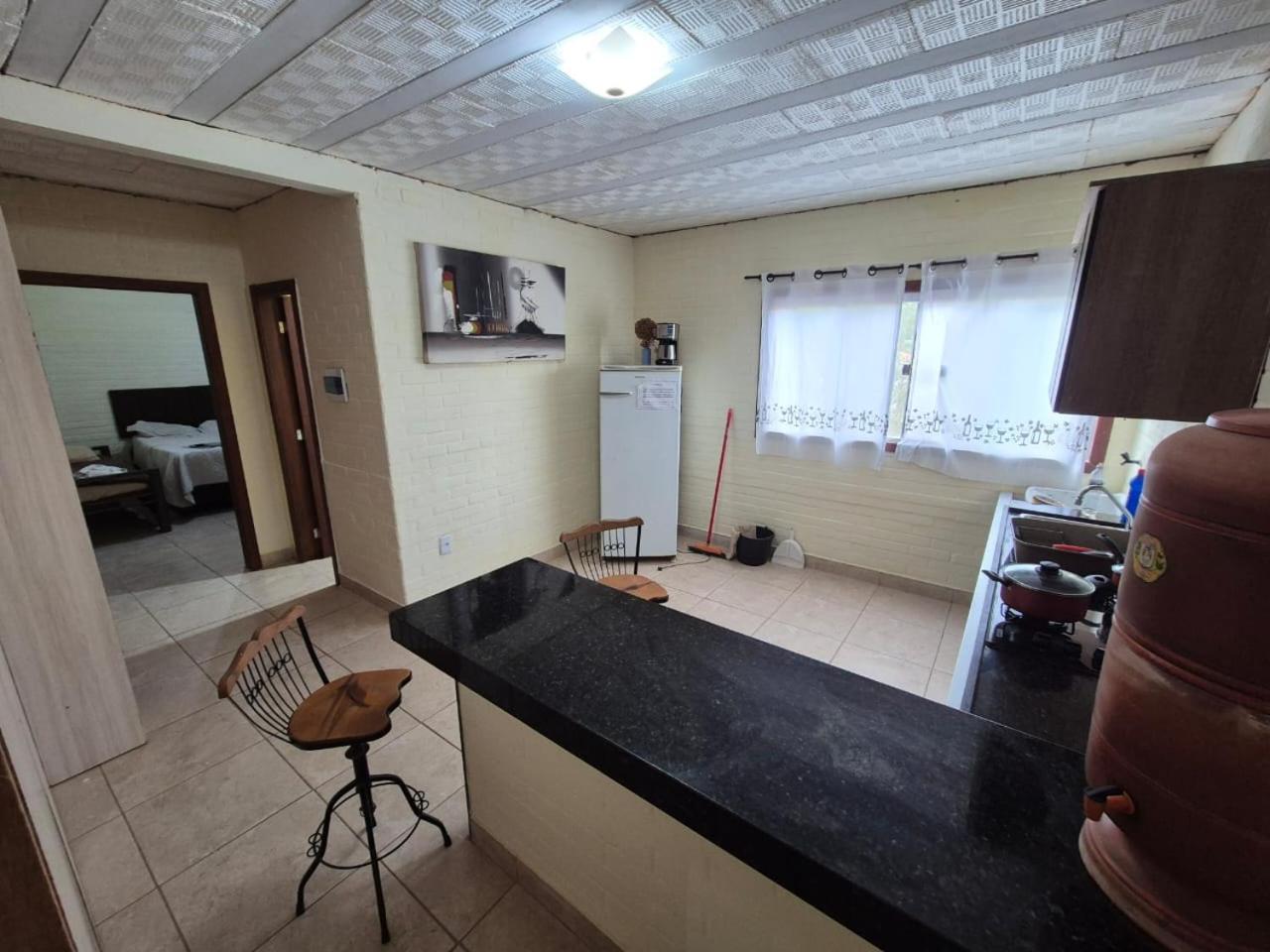 Flat Na Area De Valadares Com Ar Garagem Wifi Cozinha Completa Grupos Ou Casais Apartment