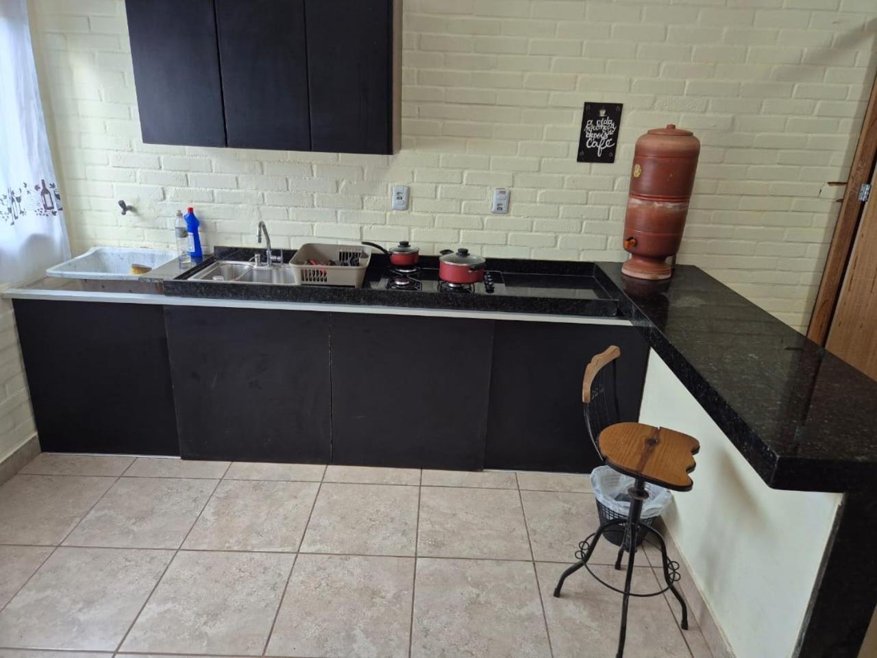 Apartment Flat Na Area De Valadares Com Ar Garagem Wifi Cozinha Completa Grupos Ou Casais Governador Valadares